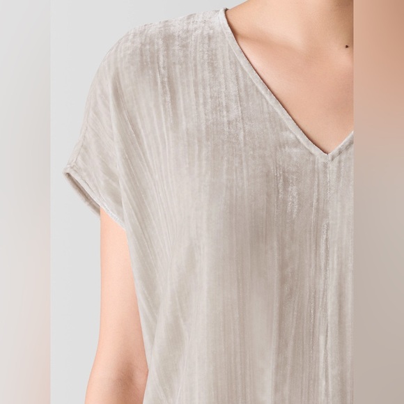 Eileen Fisher Crushed Velvet V-Neck Square Top - Picture 4 of 7